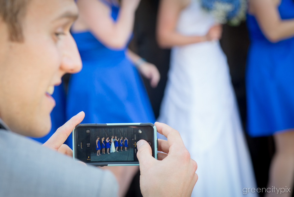 iPhone photo at wedding