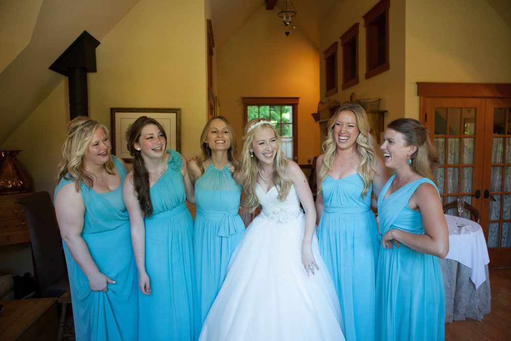7 Tips for Buying Bridesmaid Dresses Online