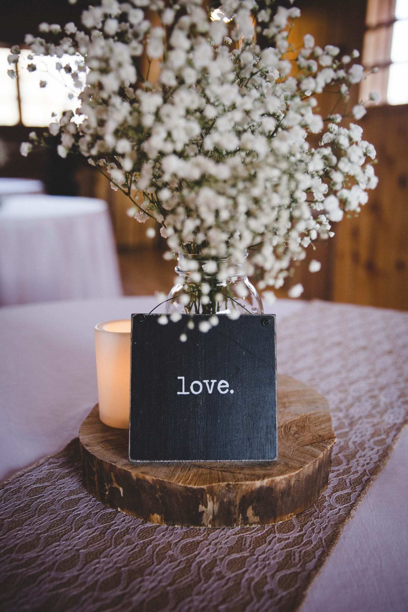Wedding Escort Cards vs. Place Cards: What’s the Difference?